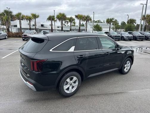 2025 Kia Sorento LX