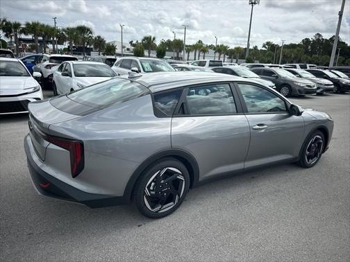 2025 Kia K4 EX