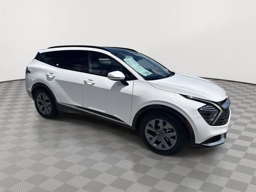 Glacial White Pearl 2025 Kia Sportage SX
