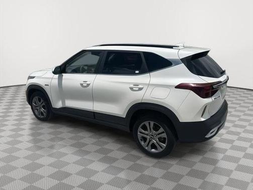 2021 Kia Seltos S