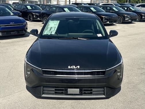 2025 Kia K4 EX