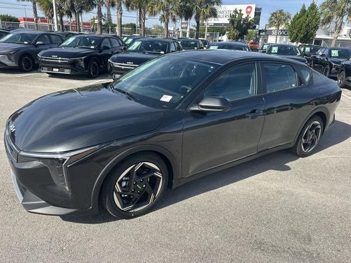 2025 Kia K4 EX