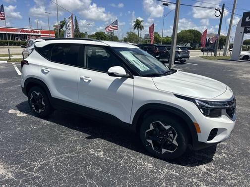 Snow White Pearl 2026 Kia Seltos S