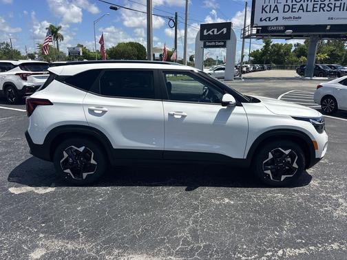 Snow White Pearl 2026 Kia Seltos S