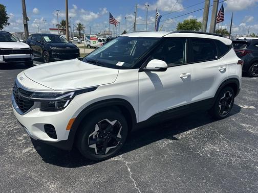 Snow White Pearl 2026 Kia Seltos S