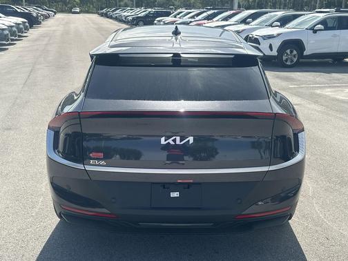 2025 Kia EV6 Light Long Range