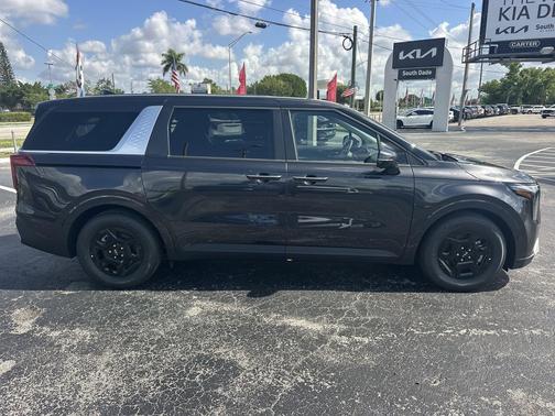 Panthera Metal 2026 Kia Carnival LXS