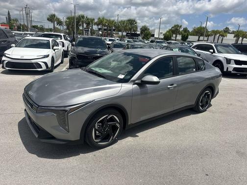 2025 Kia K4 EX