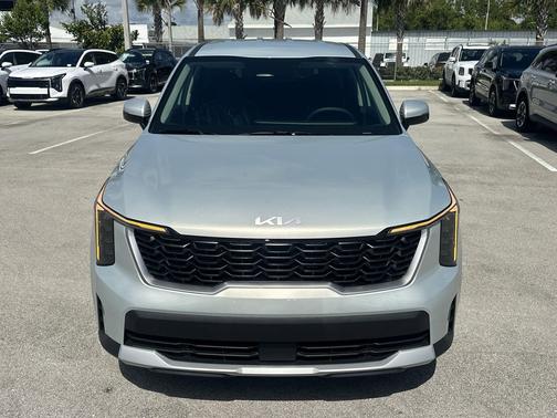 2026 Kia Sorento LX
