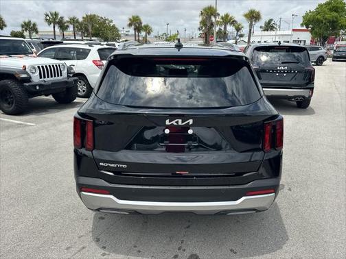 2025 Kia Sorento S
