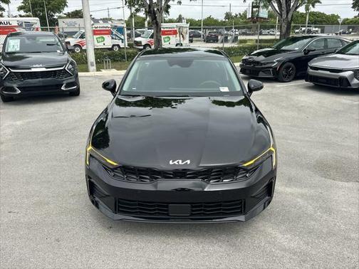 2025 Kia K5 LXS