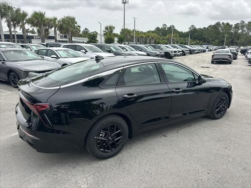 2025 Kia K5 LXS