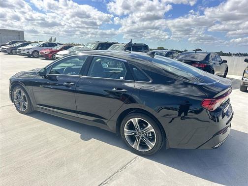2023 Kia K5 EX
