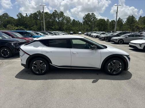 2025 Kia EV6 Light Long Range