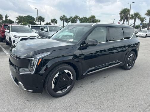 2026 Kia EV9 Land