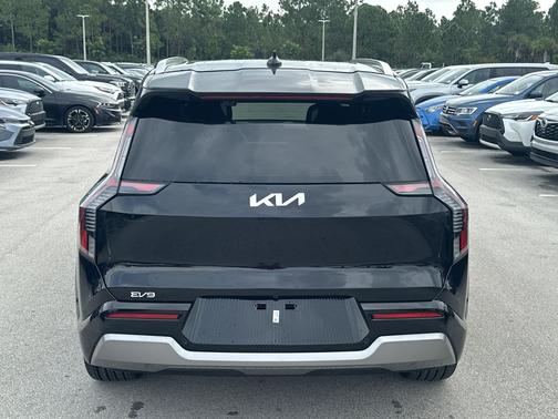 2026 Kia EV9 Land