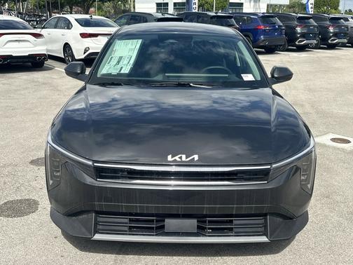 2025 Kia K4 EX