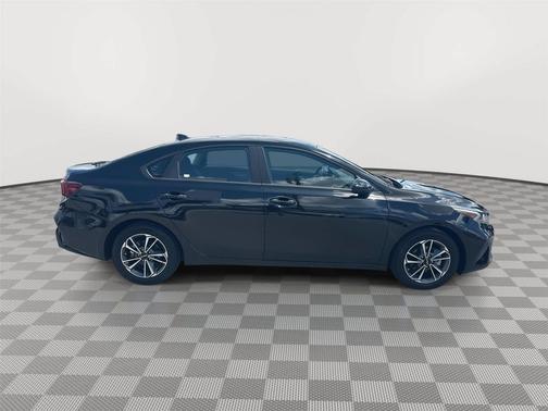 Aurora Black 2024 Kia Forte LXS