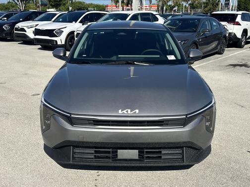 2025 Kia K4 LX