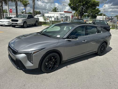 2025 Kia K4 GT-Line Turbo