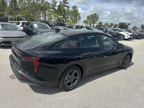 2025 Kia K4 LX