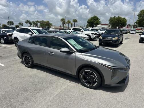 2025 Kia K4 EX