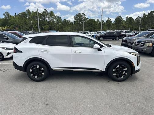 2025 Kia Sportage LX