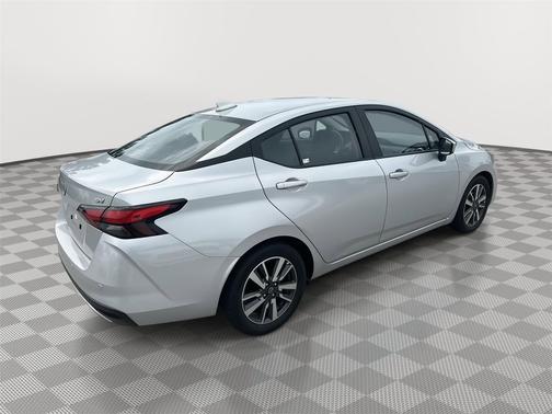 2023 Nissan Versa 1.6 SV