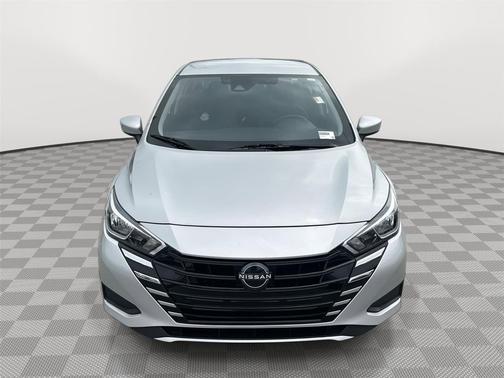 2023 Nissan Versa 1.6 SV