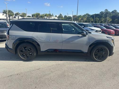 2026 Kia EV9 Land