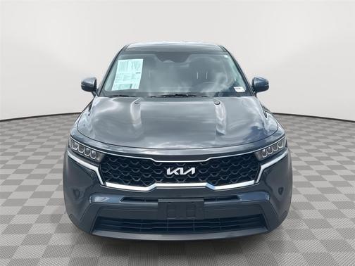 Gravity Grey 2022 Kia Sorento LX