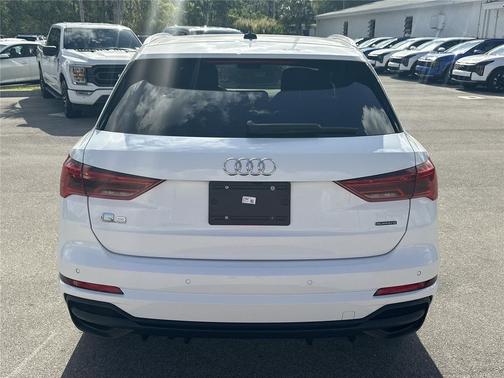Ibis White 2023 Audi Q3 Premium 45 TFSI S line quattro Tiptronic
