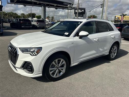Ibis White 2023 Audi Q3 Premium 45 TFSI S line quattro Tiptronic