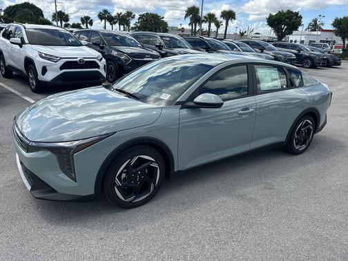 2025 Kia K4 EX