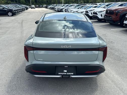 2025 Kia K4 EX