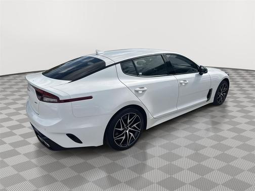 2023 Kia Stinger GT-Line