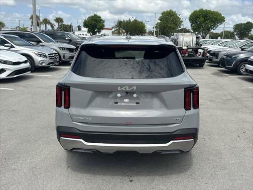 2025 Kia Sorento S