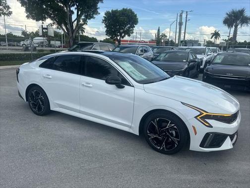 2025 Kia K5 GT-Line