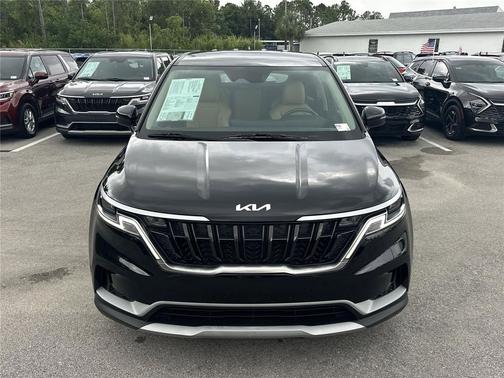 2024 Kia Carnival LX
