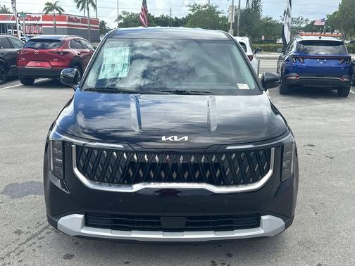 Aurora Black Pearl 2026 Kia Carnival LXS