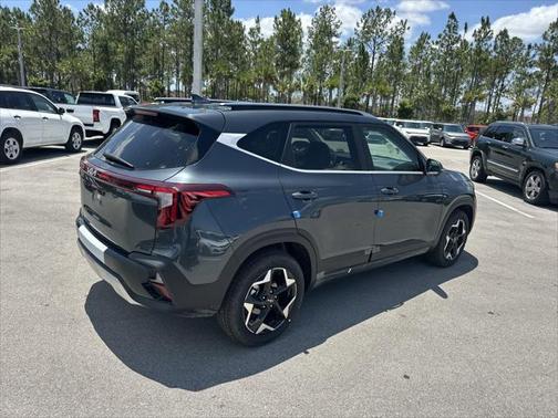2025 Kia Seltos EX
