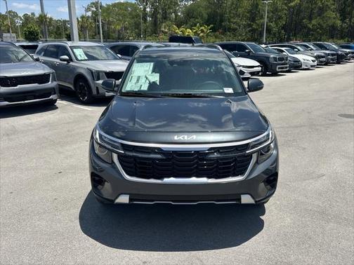 2025 Kia Seltos EX
