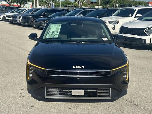 2025 Kia K4 EX