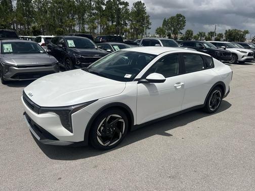 2025 Kia K4 EX