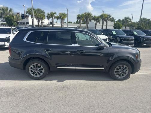 2025 Kia Telluride LX