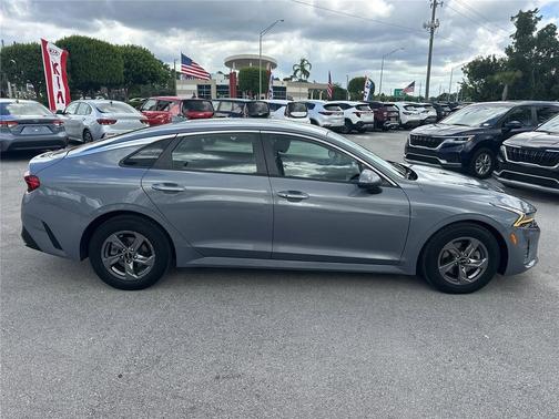 2023 Kia K5 LXS