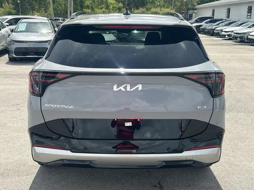 Wolf Gray 2026 Kia Sportage Hybrid SX-Prestige