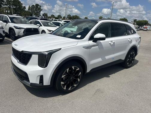 Glacial White Pearl 2026 Kia Sorento EX