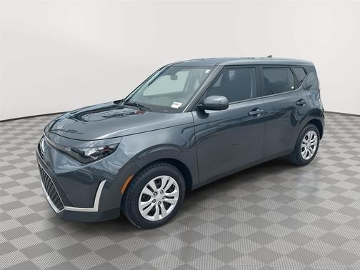 Gravity Gray 2023 Kia Soul LX
