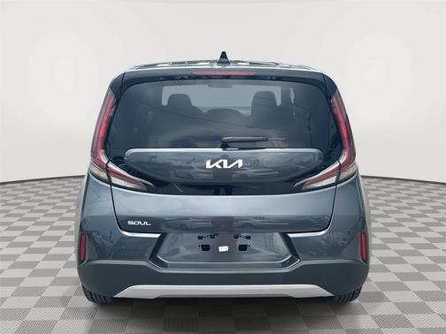 Gravity Gray 2023 Kia Soul LX
